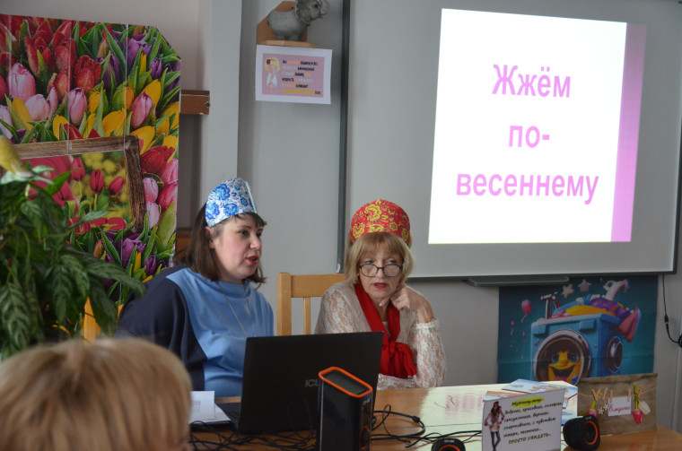 Женский День 8 Марта в ЛИУ-1.